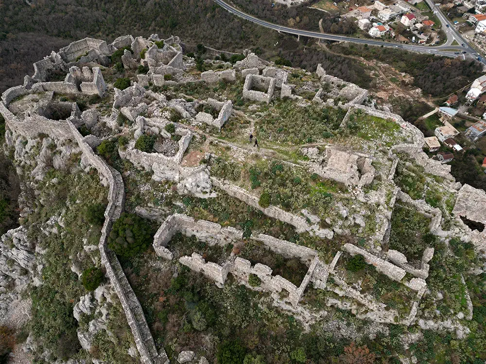 Хай Нехай крепость Сутоморе